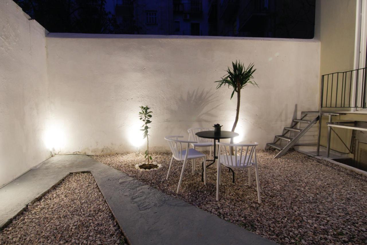 Patio Apartment Near Metro & Acropolis Athens Exterior photo
